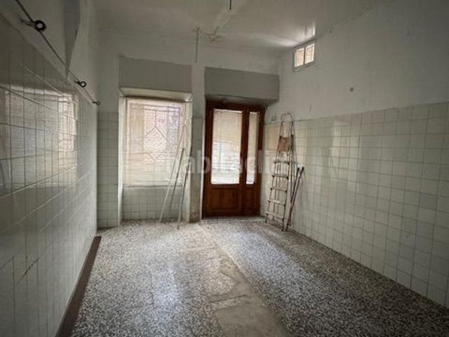 Casa adosada en venta en Haro. Casa Edificio en Haro  plaza del ayuntamiento. Casas adosadas.