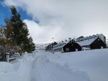 Casa adosada en venta en Hermandad de Campoo de Suso. Excelente chalet pareado en Alto Campoo. Casas adosadas Hermandad de Campoo de.