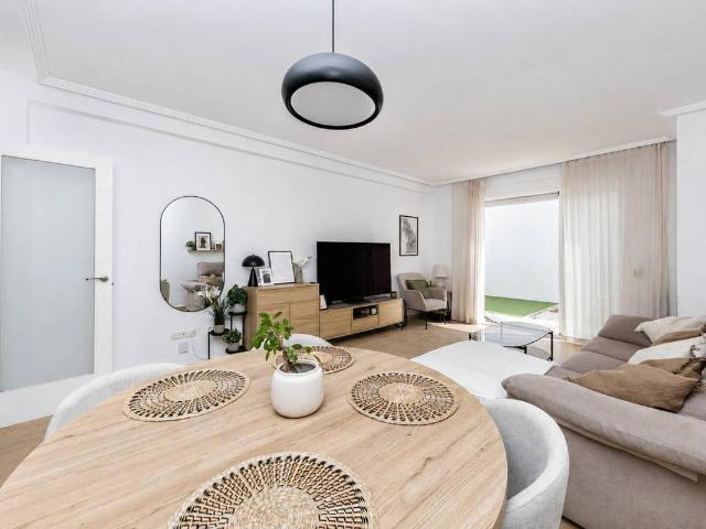 Casa adosada en Venta en Hipódromo Cerrado del Águila