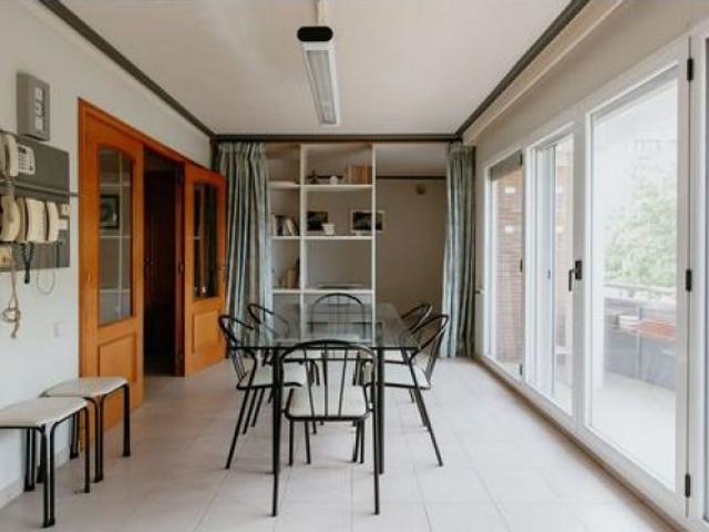 casa adosada en Venta en Huesca. QTOT T354