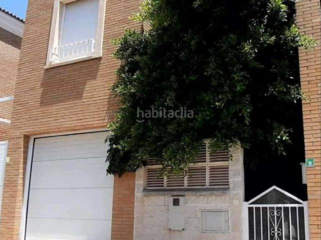Casa adosada en venta en Huércal de Almería. Subasta de vivienda unifamiliar adosada con garaje en Huércal de Almería Almería. Casas adosadas Huércal de.