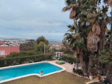 Casa adosada en Venta en Huércal de Almería