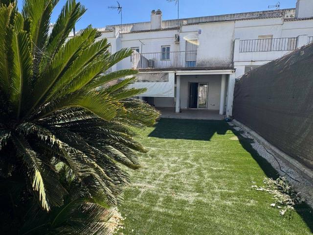 Casa adosada en Venta en Huévar del Aljarafe