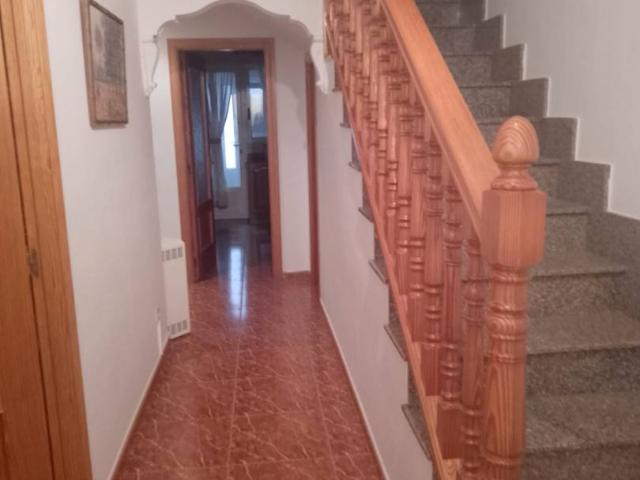 Casa adosada en Venta en Iniesta