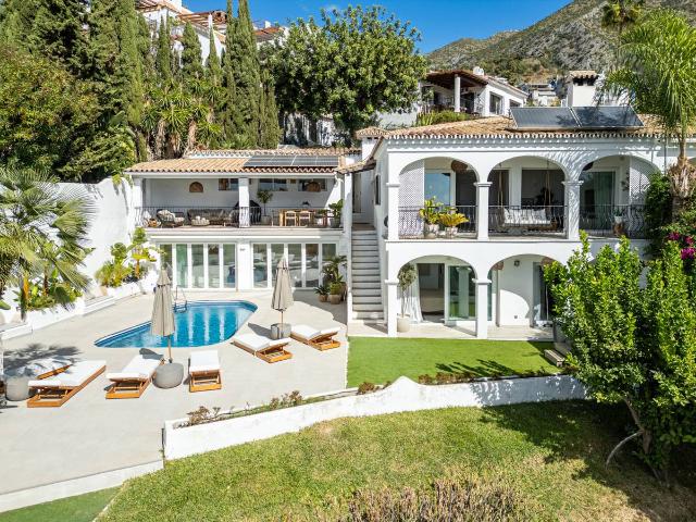 Casa adosada en Venta en Istán