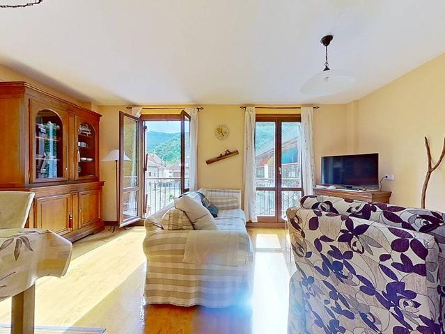 Casa adosada en Venta en Isaba / Izaba