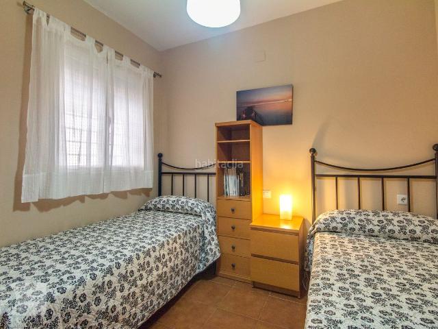 Casa adosada en venta en Islantilla, Islantilla Costa. Villa con Vistas al Campo de Golf. Casas adosadas.