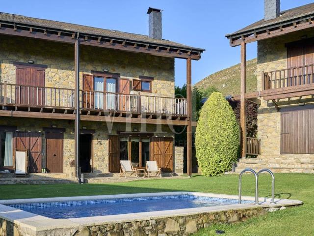 Casa adosada en Venta en Isòvol