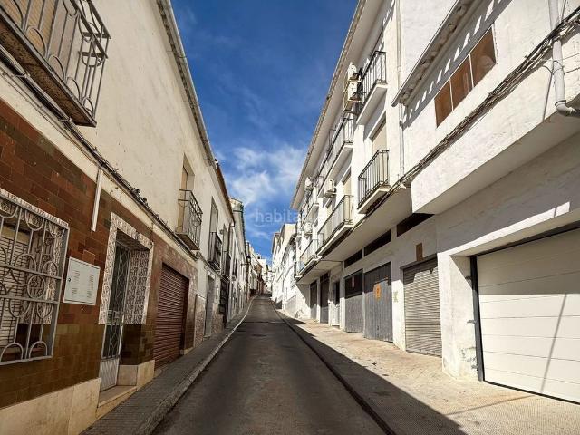 Casa adosada en venta en Iznájar. Casas adosadas.