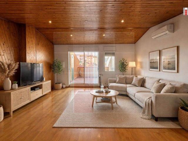 Casa adosada en Venta en Joan Prim