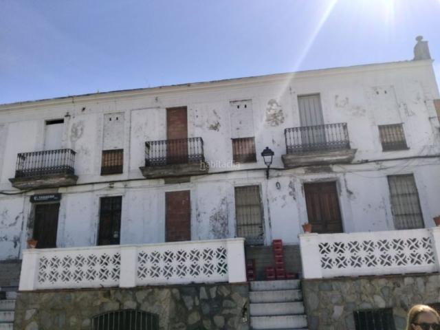 Casa adosada en venta en Jabugo. Magnifica casa_edificio en venta en Jabugo Repilado para Reformar. Casas adosadas.