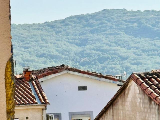 Casa adosada en venta en Jarandilla de la Vera. Oportunidad única! Chalet adosado en venta en calle Altozano, 9. Casas adosadas Jarandilla de la.