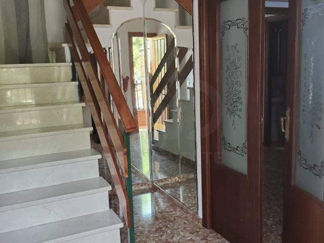 Casa adosada en Venta en Jardin Lucena
