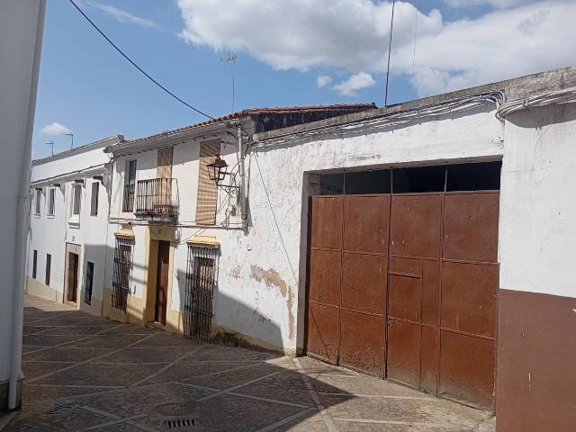 Casa adosada en Venta en Jerez de los Caballeros