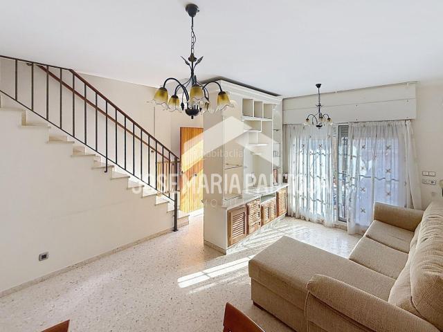 Casa adosada en venta en Jerez de la Frontera, El Rocío La Milagrosa. UNIFAMILIAR EN LOS CEDROS. Casas adosadas Jerez de la.