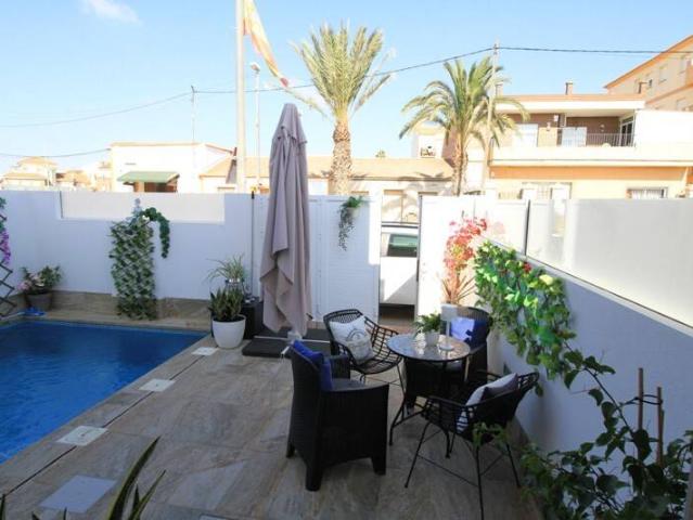 Casa adosada en Venta en Jerónimo y Avileses