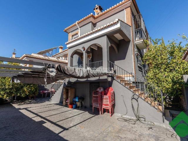 Casa adosada en Venta en Jun