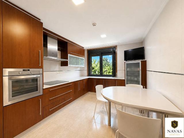 Casa adosada en Venta en O Carballiño