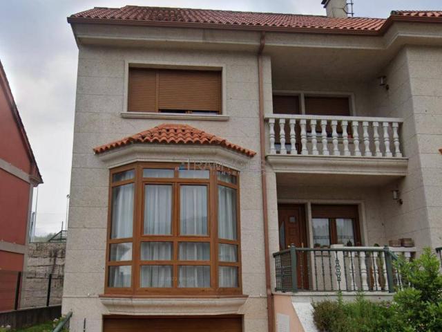 Casa adosada en Venta en O Carril