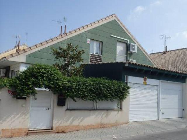 Casa adosada en Venta en Ontígola