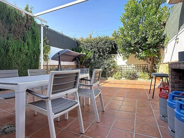 Casa adosada en Venta en Ogíjares