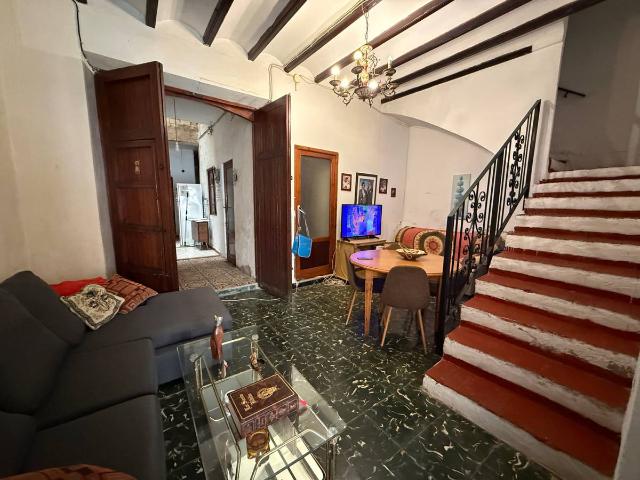 Casa adosada en Venta en Oliva pueblo