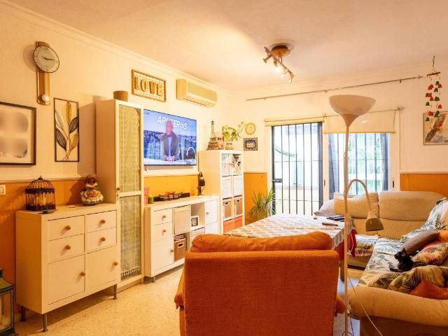 Casa adosada en Venta en Olivares