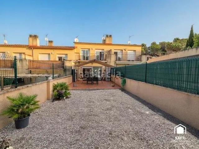 Casa adosada en venta en Olivella. CASA ADOSADA PARA ENTRAR A VIVIR EN URB. MAS MILÀ. Casas adosadas.