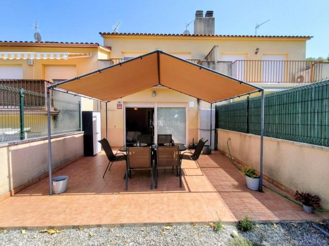 Casa adosada en venta en Olivella. Preciosa casa en venta en Mas Milá. Casas adosadas.