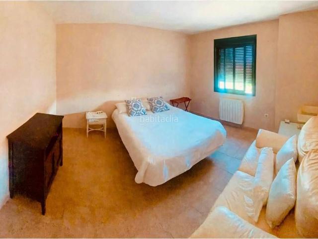 Casa adosada en venta en Olivenza. Chalet en venta en Olivenza. Casas adosadas.