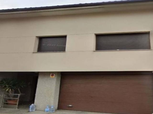 Casa adosada en Venta en Olot