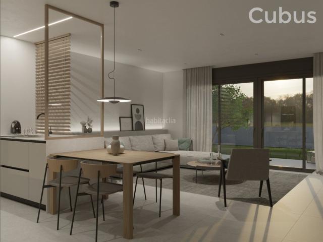 Casa adosada en venta en Olot. Casas adosadas.