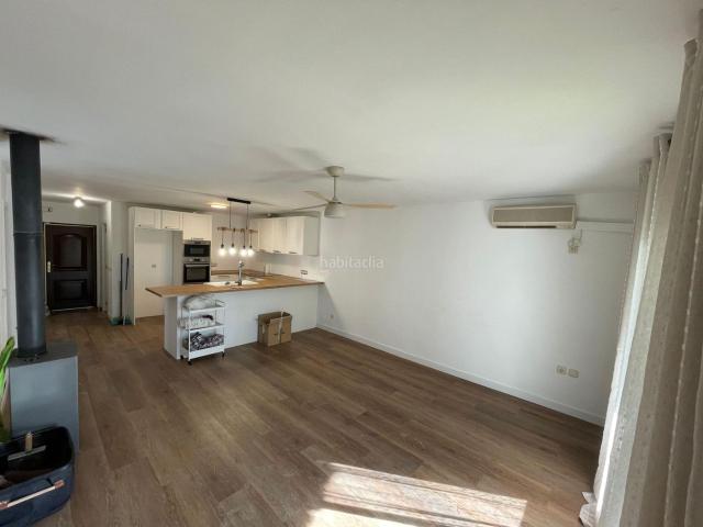 Casa adosada en venta en Orusco de Tajuña. INMOBILIARIA TAGONIA presenta en EXCLUSIVA vivienda con gran potencial en Orusco de Tajuña. Casas adosadas Orusco de.