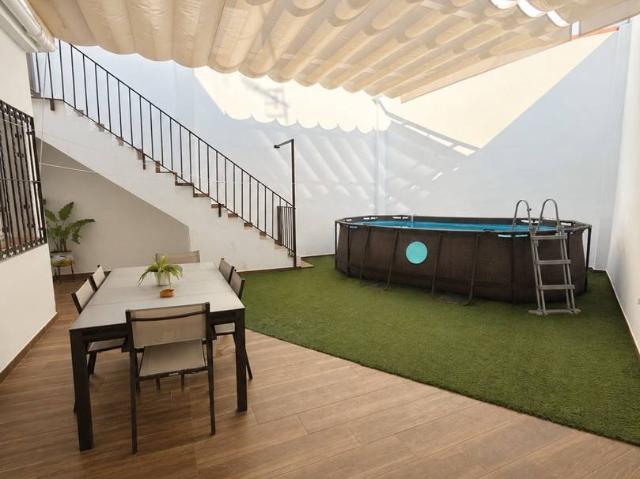 Casa adosada en Venta en Oromana