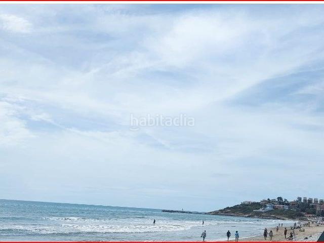 Casa adosada en venta en Oropesa del Mar, Playa Morros de Gos. Adosado en primera línea de la Playa Morro de Gos Ubicación inmejorable. Casas adosadas Oropesa del.
