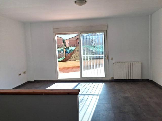 Casa adosada en Venta en Osera de Ebro