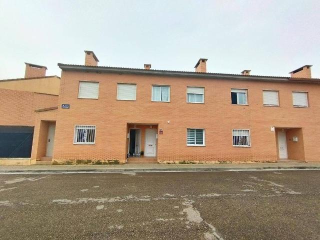 Casa adosada en Venta en Osera de Ebro