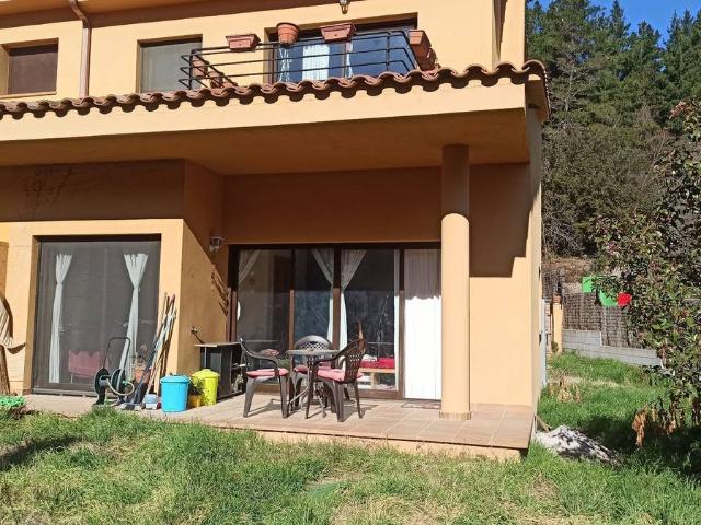 Casa adosada en Venta en Osor