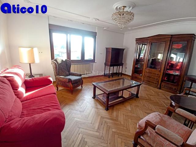 Casa adosada en venta en Oviedo, Parroquias Sur La Manjoya. CASA ADOSADA MUY AMPLIA. Casas adosadas.