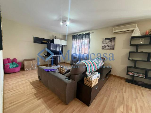 Casa adosada en Venta en Loeches