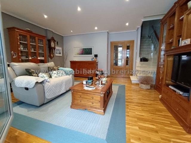Casa adosada en venta en Logroño, Portillejo Valdegastea. Casas adosadas.
