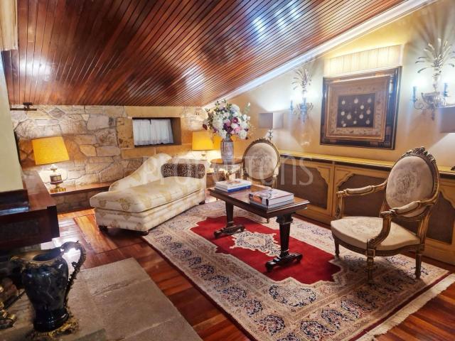 Casa adosada en venta en Loiu. Casas adosadas.