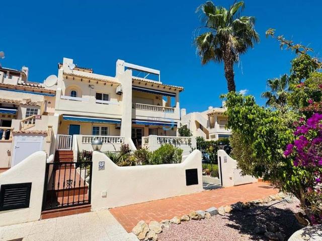 Casa adosada en Venta en Lomas de Campoamor Las Ramblas
