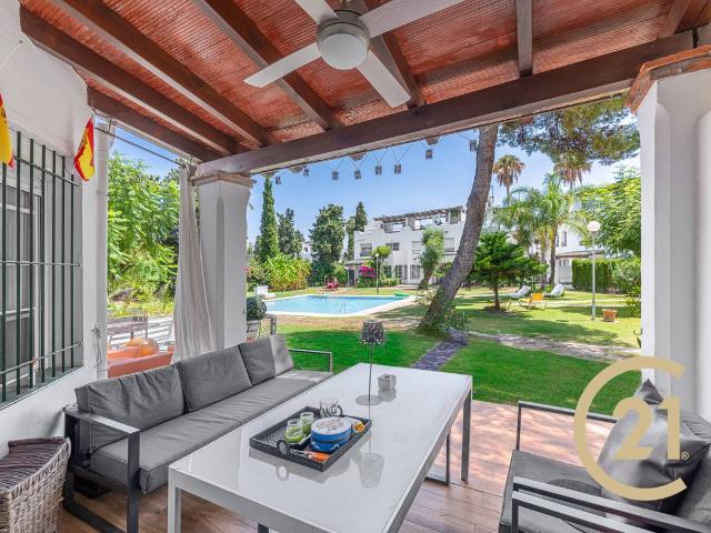 Casa adosada en Venta en Los Naranjos