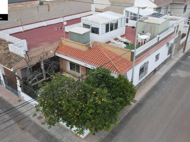 Casa adosada en Venta en Los Nietos