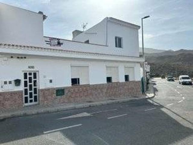 Casa adosada en Venta en Los Almacigos Veneguera