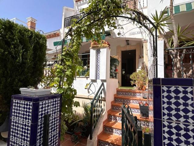 Casa adosada en Venta en Los Almendros