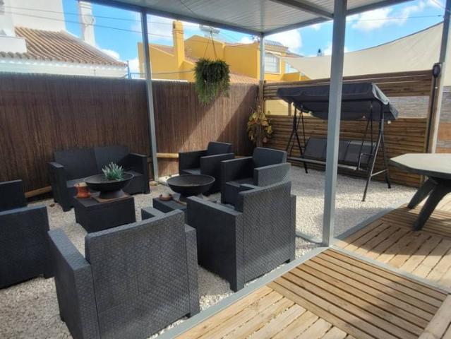 Casa adosada en Venta en Los Barrios