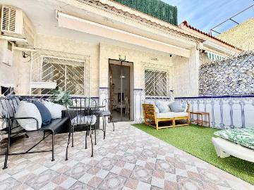 Casa adosada en Venta en Los Cuarteros