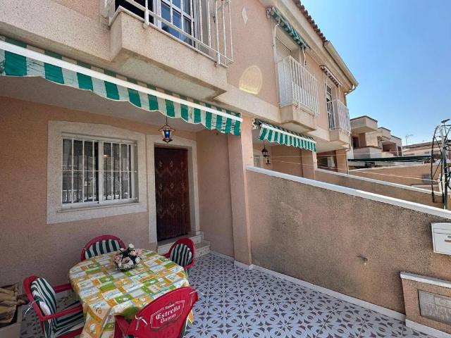 Casa adosada en Venta en Los Cuarteros